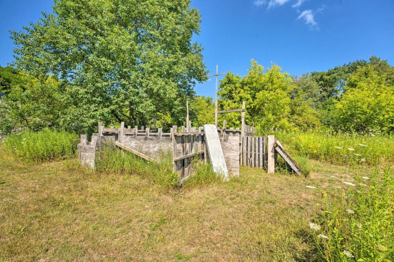 Cozy Wisconsin Studio, 11 Mi To Lake Geneva! Burlington Exterior photo